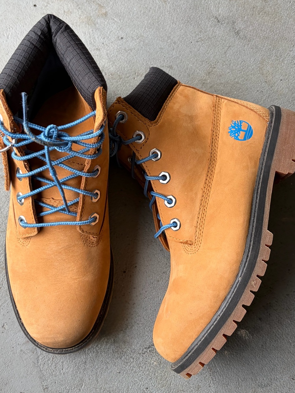 Timberland Wheat Nubuck Men's Lace-Up Work Boots with Blue Laces